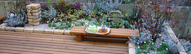 癒しのガーデンでゆっくりお茶など